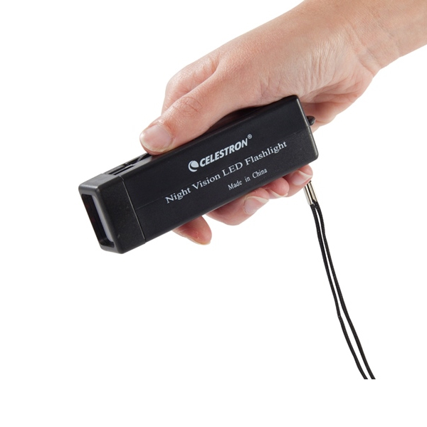 Linterna visión nocturna Celestron Night Vision Flashlight Telescopios Chile